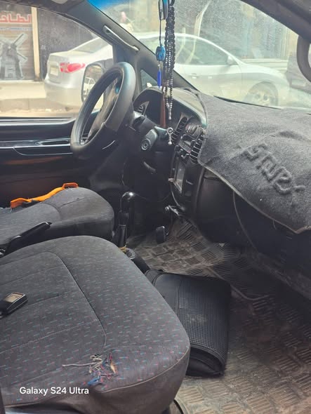 هيونداي ستاريكس 1999 - صورة 4