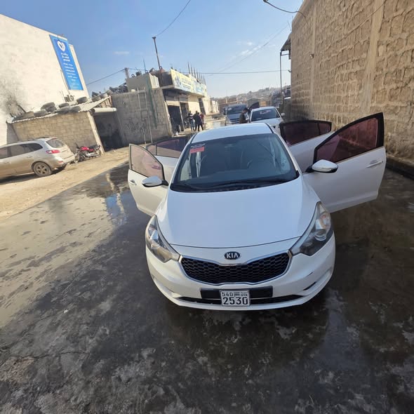 كيا K3 2015 - صورة 4