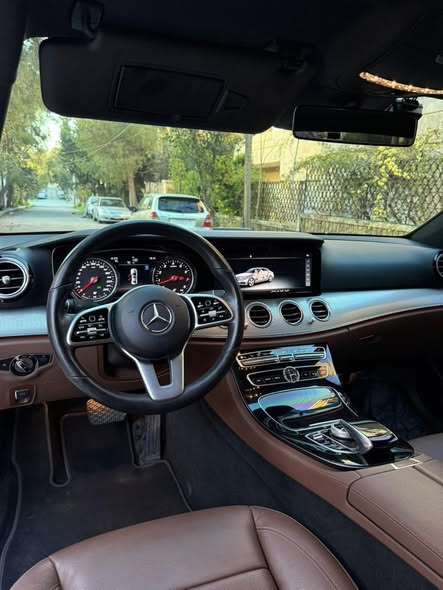 مرسيدس إي 300 2019 - صورة 3