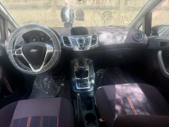 فورد فيستا 2010 - صورة 5