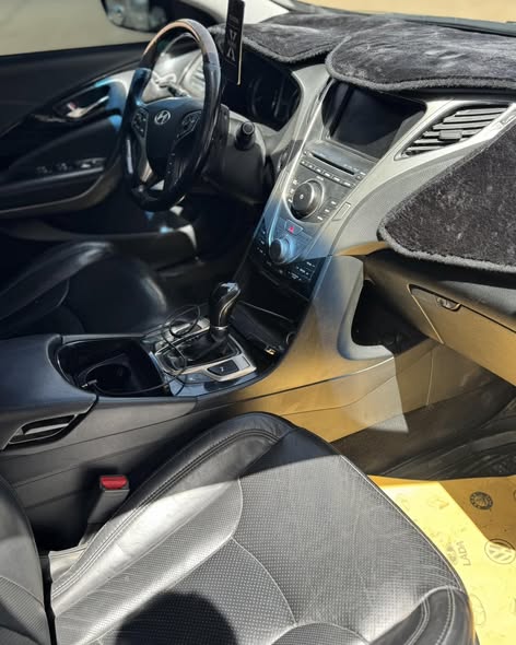 هيونداي أزيرا 2012 - صورة 3