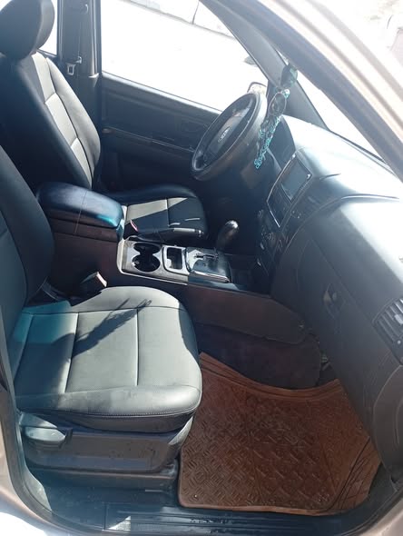 كيا سورينتو 2008 - صورة 4