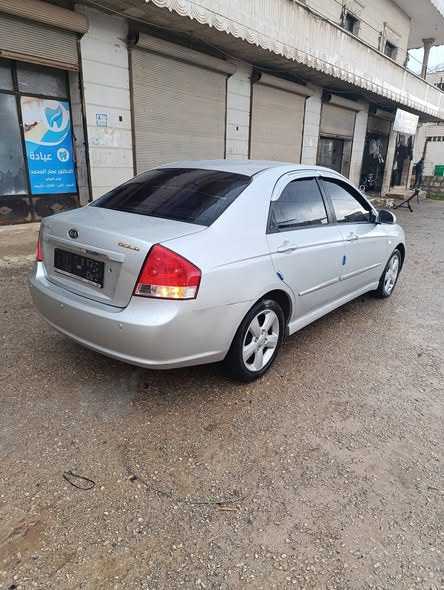 كيا سيراتو 2008 - صورة 5