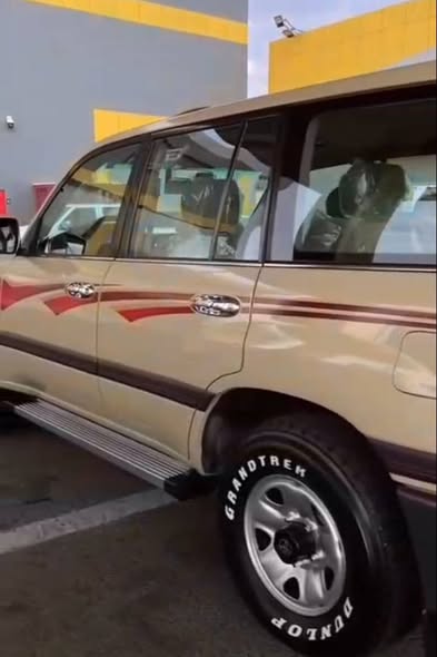 تويوتا لاندكروزر 1999 - صورة 3