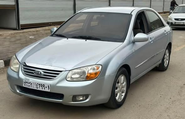 كيا سيراتو 2007 - صورة 2