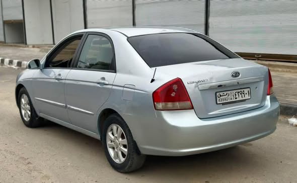 كيا سيراتو 2007 - صورة 3