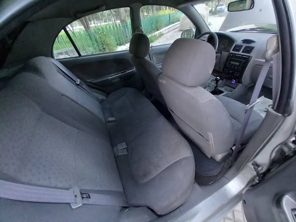 كيا ريو 2004 - صورة 4