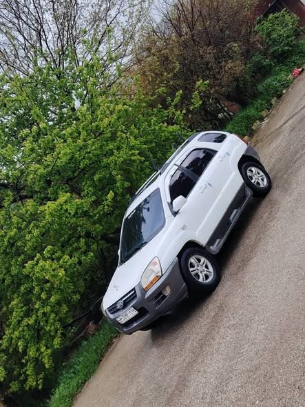 كيا سبورتاج 2005 - صورة 4