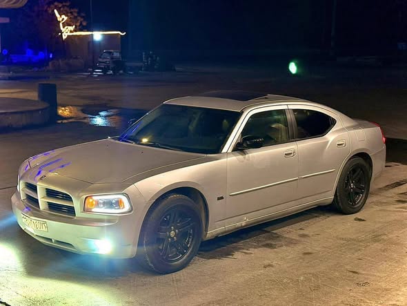 دودج تشارجر 2007 - صورة 2