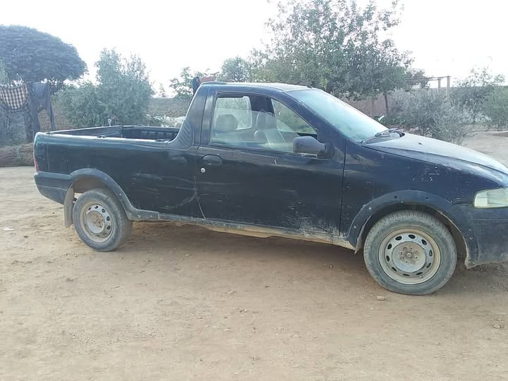 فولكس فاجن سافيرو 2005