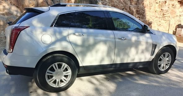 كاديلك SRX 2016 - صورة 1