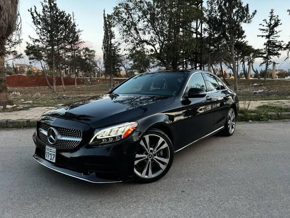 مرسيدس C300 2020 - صورة 1