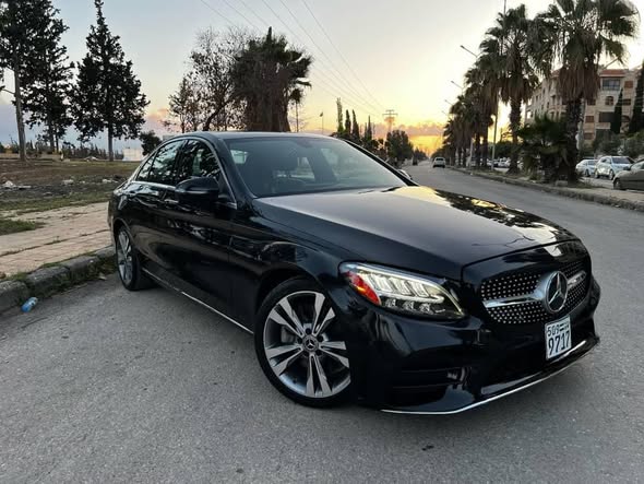 مرسيدس C300 2020 - صورة 2