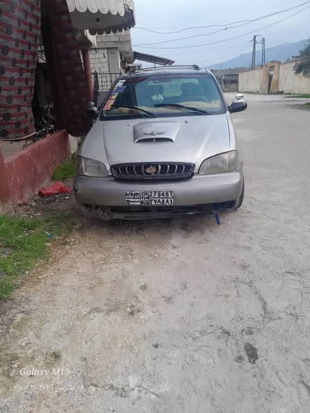 كيا كرنفال 2001 - صورة 5