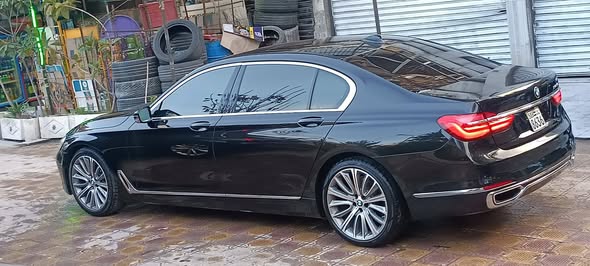 بي إم دبليو 740 2016 - صورة 2