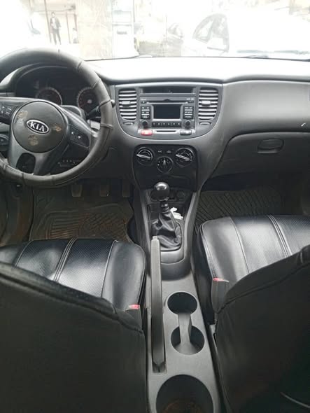 كيا ريو 2010 - صورة 4