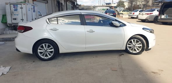 كيا سيراتو 2016 - صورة 3