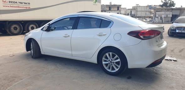 كيا سيراتو 2016 - صورة 4