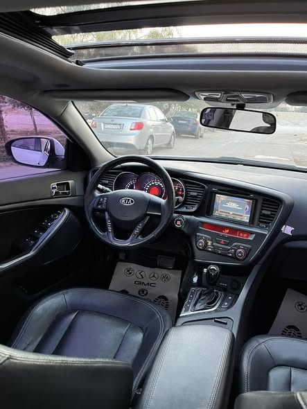 كيا أوبتيما 2011 - صورة 3