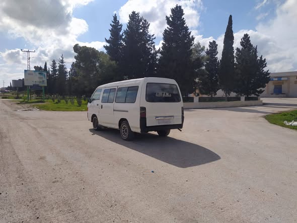 ميتسوبيشي L300 1998 - صورة 4