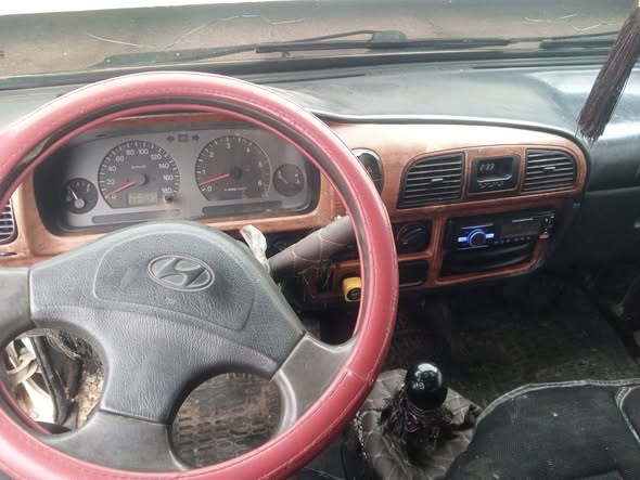 هونداي H100 2003 - صورة 5