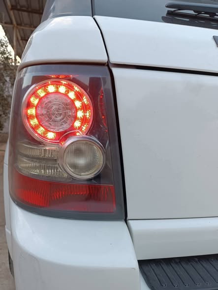 رانج روفر سبورت 2011 - صورة 5