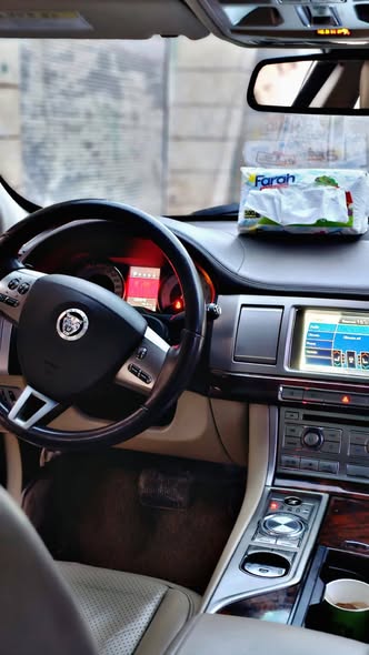 جاكوار XF 2011 - صورة 4