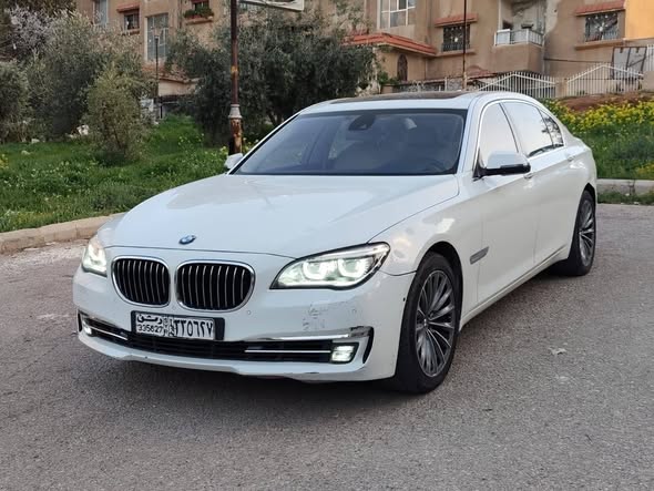 بي إم دبليو 750 2009 - صورة 2