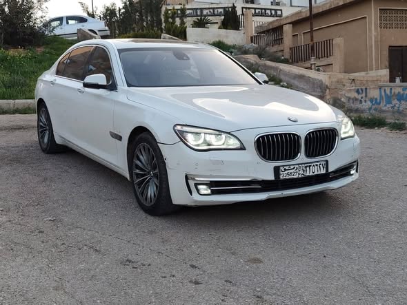 بي إم دبليو 750 2009 - صورة 3