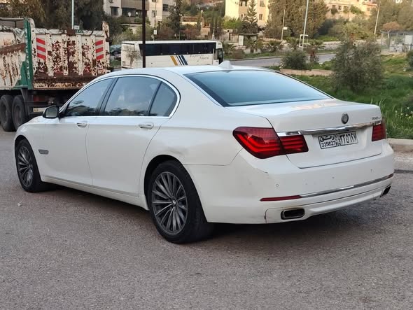 بي إم دبليو 750 2009 - صورة 4