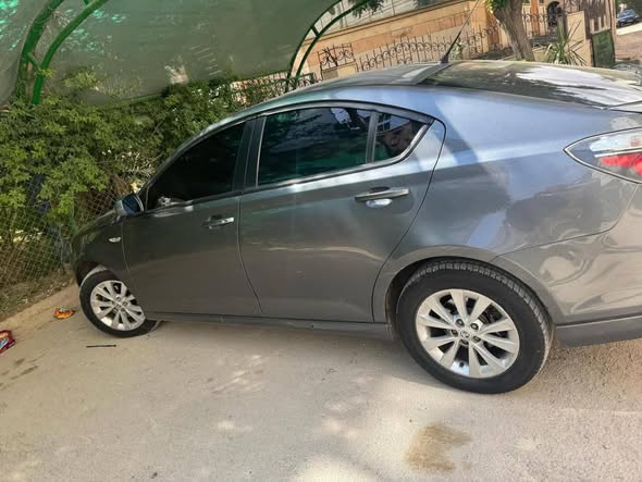 إم جي 550 2010 - صورة 3