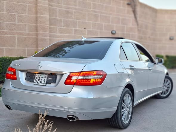 مرسيدس E300 2011 - صورة 4