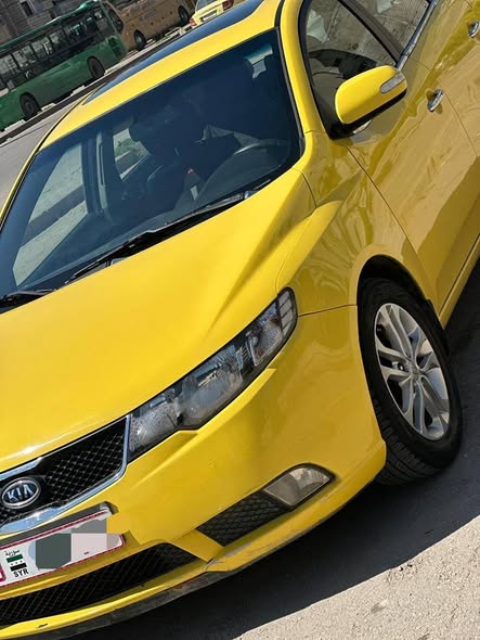 كيا فورتي 2011 - صورة 4