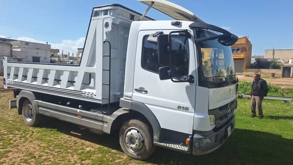 مرسيدس 816 2014 - صورة 3