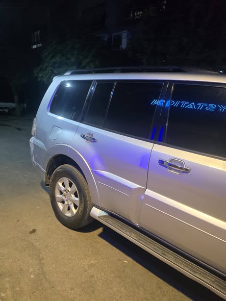 ميتسوبيشي باجيرو 2013 - صورة 3