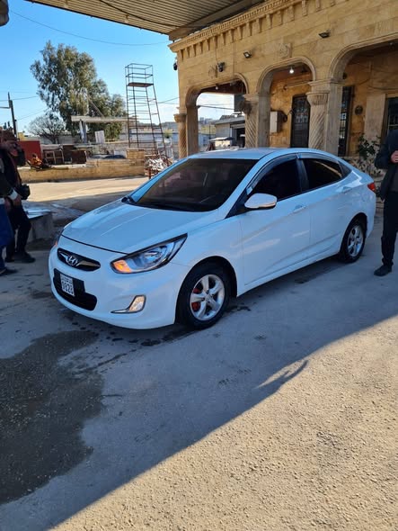 هيونداي اكسنت 2012 - صورة 2