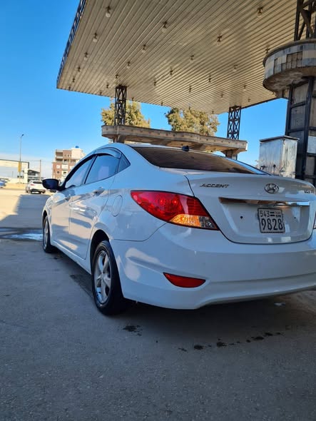 هيونداي اكسنت 2012 - صورة 4