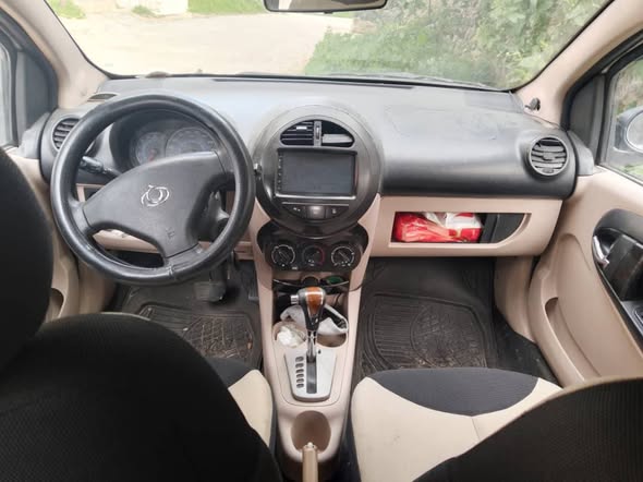 جيلي باندا 2011 - صورة 2