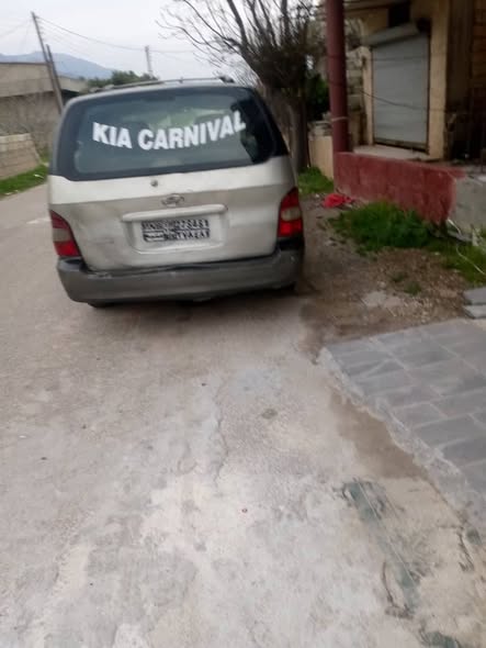 كيا كرنفال 2001 - صورة 2