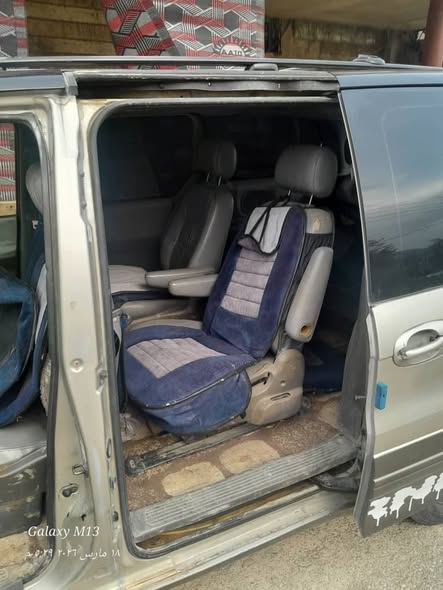 كيا كرنفال 2001 - صورة 4