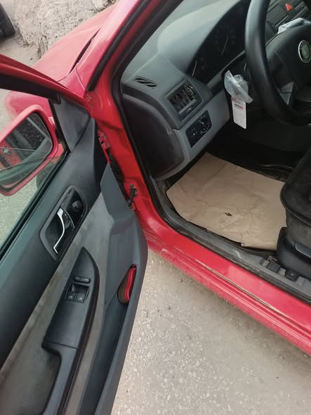 سكودا فابيا 2002 - صورة 4