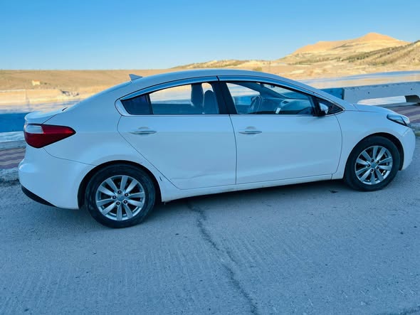 كيا كيا K3 2013 - صورة 1