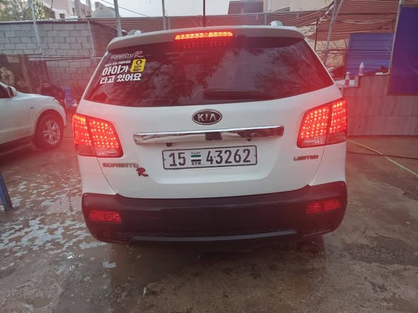 كيا سورنتو 2011 - صورة 3