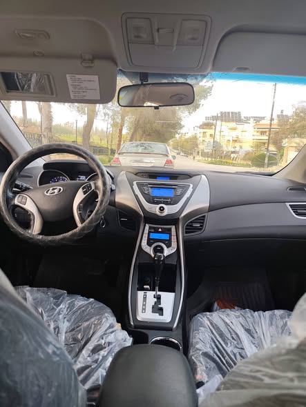 هونداي أفانتي 2012 - صورة 3