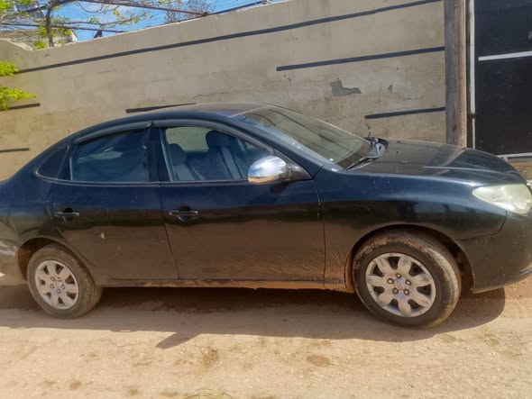 هيونداي افانتي 2009 - صورة 4