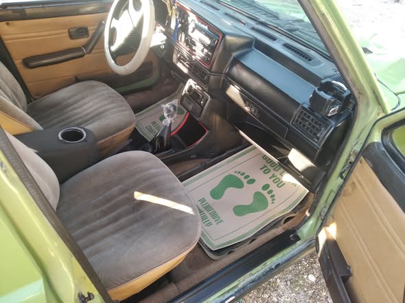 فولكس فاجن جولف 1977 - صورة 3