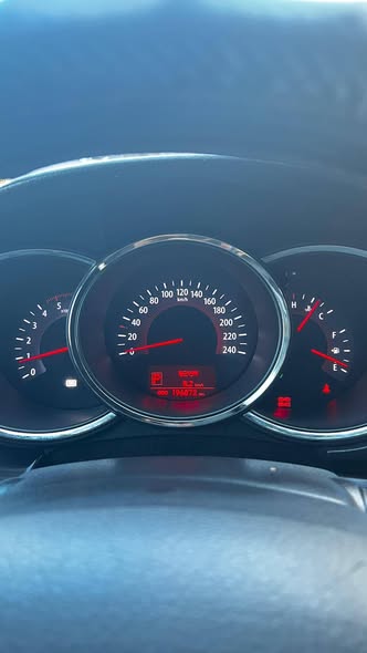 كيا سيرنتو 2010 - صورة 2