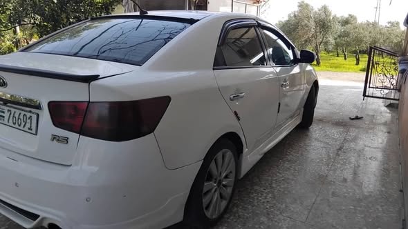 كيا سيراتو 2010 - صورة 2