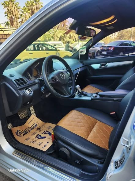 مرسيدس C200 2011 - صورة 4