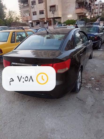 كيا سيراتو 2010 - صورة 3